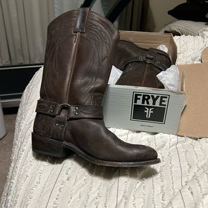 Frye women’s cowboy boots